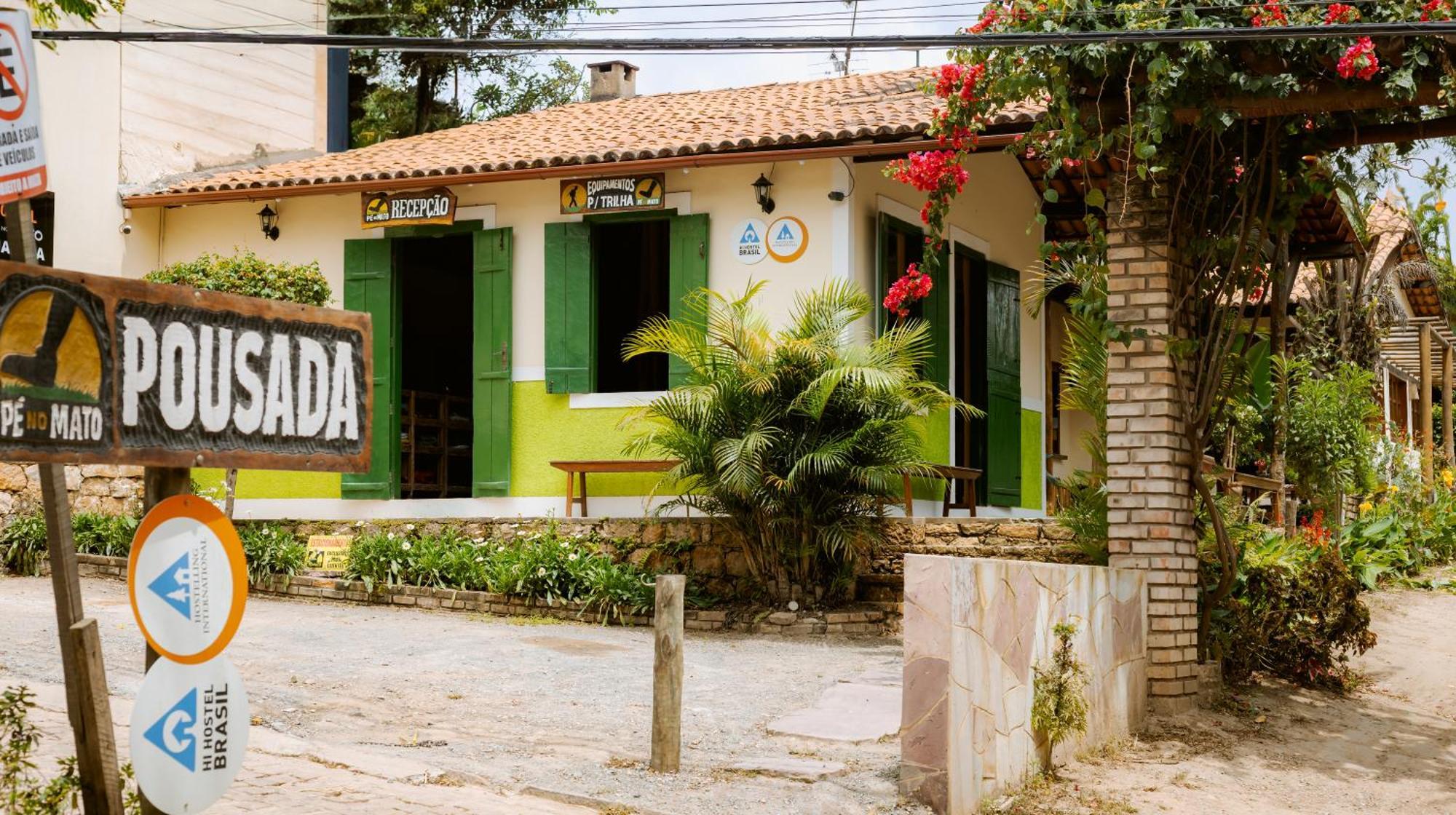 Pousada E Hostel Pe No Mato Вале до Капао Екстериор снимка
